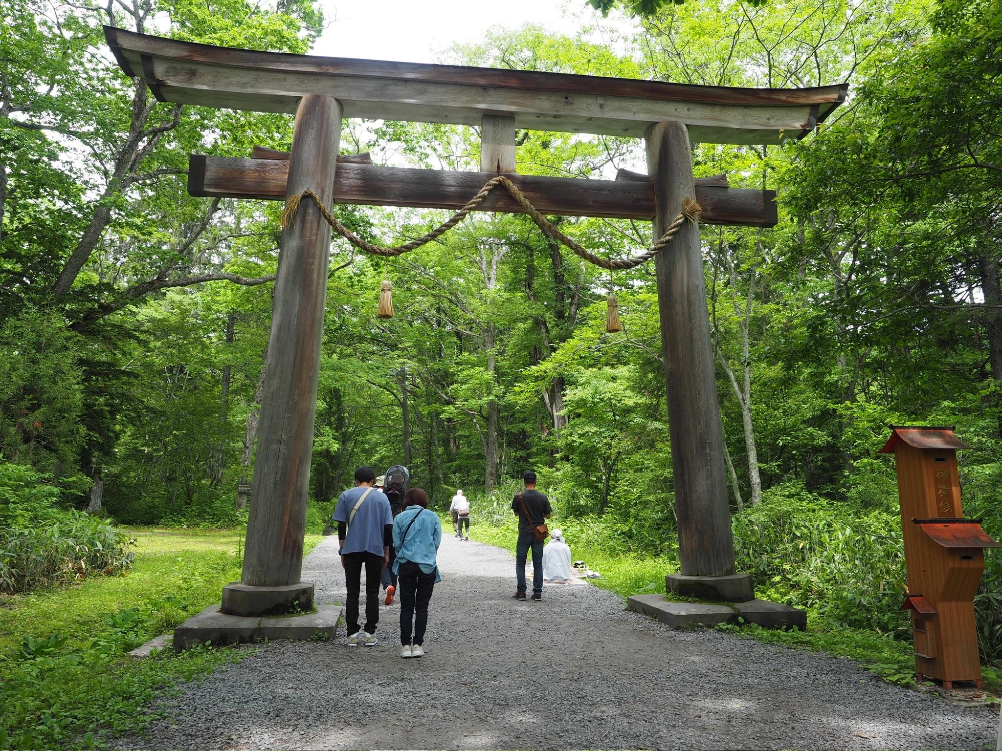 戸隠神社奥社参道の入口にある大鳥居